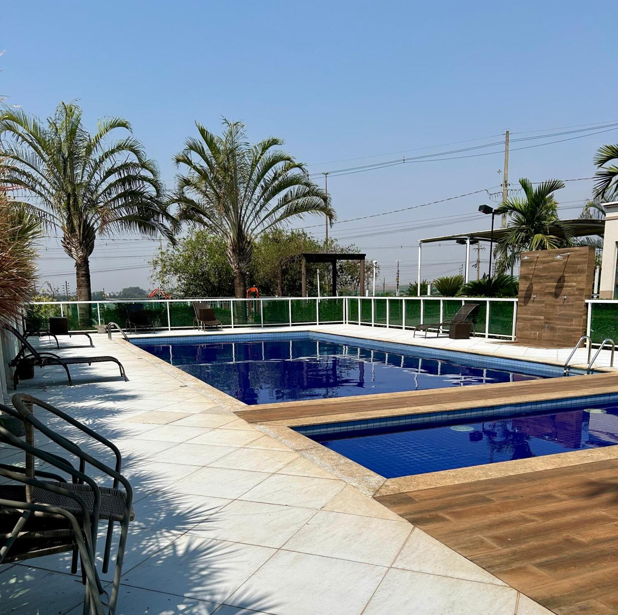 Ap Completo Vista Para Rua Arcond Wifi Piscina Londrina Kültér fotó